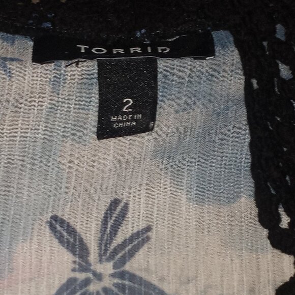 Torrid space galaxy print and tiger kimono coverup size 2x - Picture 4 of 5